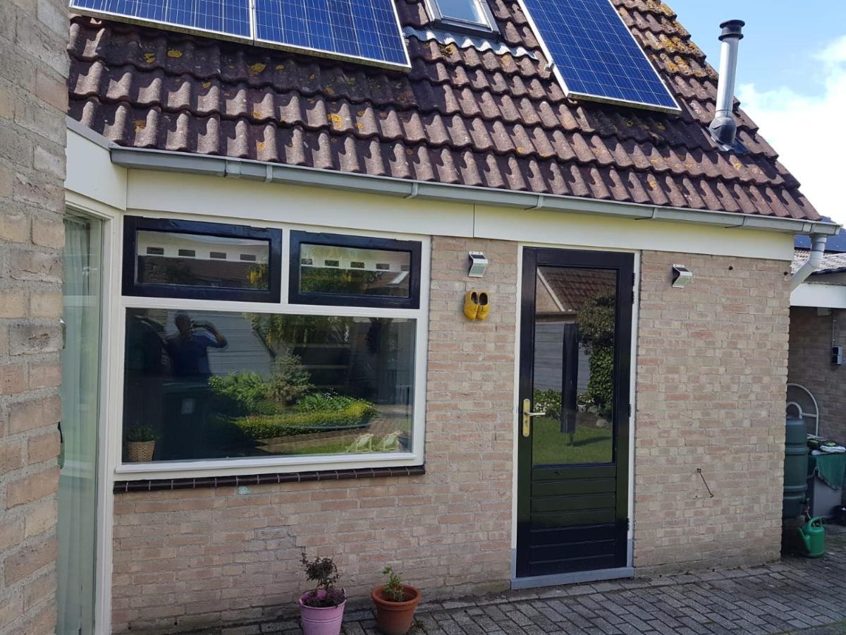 Knuusje: Knus En Gastvrij! Villa Vrouwenpolder Eksteriør bilde